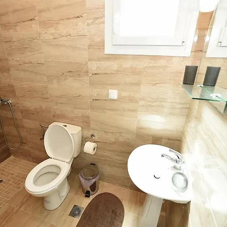 Despina Benitses בניטסס